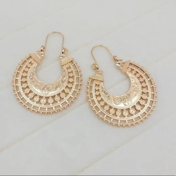 Jewelry - Last pair🤩 Boho Retro Gold Statement Earrings